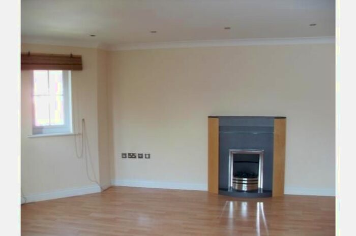 2 Bedroom Flat To Rent In Brampton Drive, Bamber Bridge, Preston, PR5