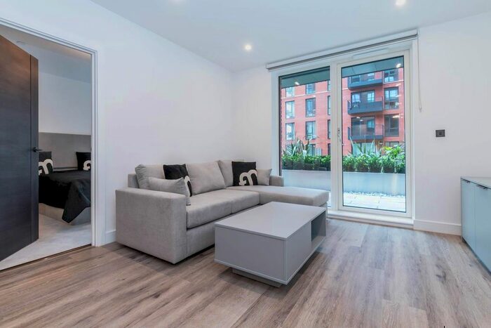 1 Bedroom Flat To Rent In The Lancaster, Snow Hill Wharf, Shadwell Street, B4