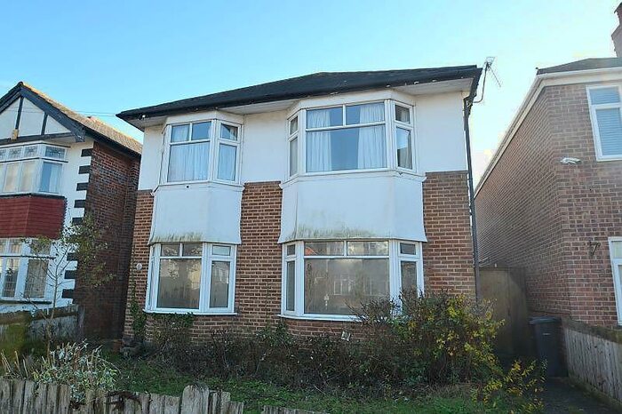 2 Bedroom Flat To Rent In Southbourne, BH6