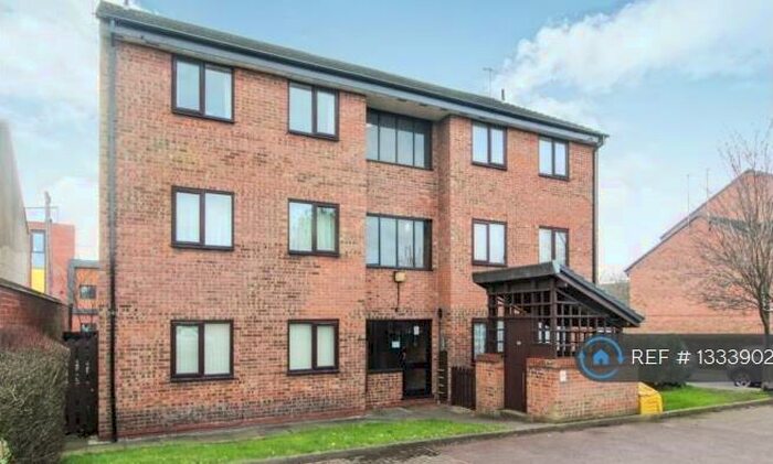 2 Bedroom Flat To Rent In Paynes Lane, Coventry, CV1
