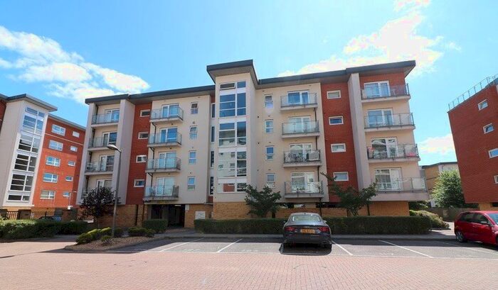 1 Bedroom Flat To Rent In Clarkson Court, Hatfield AL10