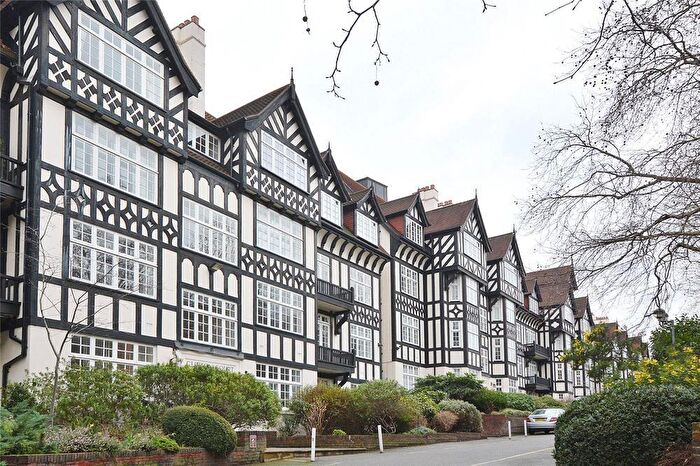 2 Bedroom Flat To Rent In Clifton Court, Northwick Terrace, NW8