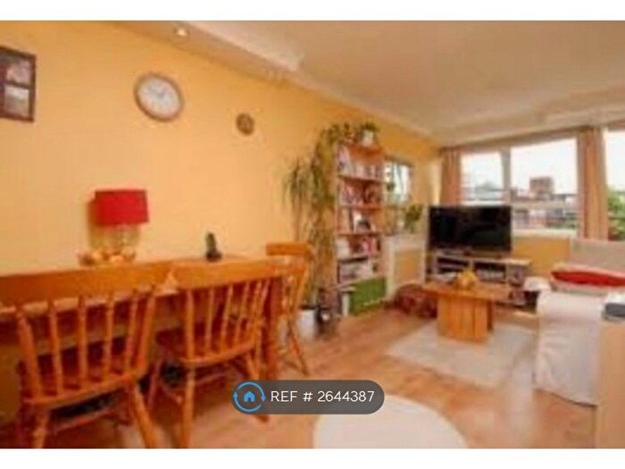 1 Bedroom Flat To Rent In Bullen Street, London, SW11