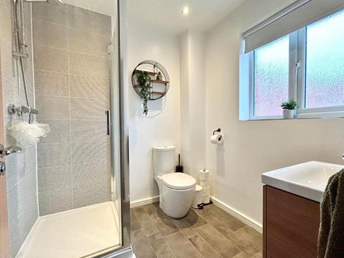 3 Bedroom Detached House For Sale In Woodlark Walk, Goldthorpe, S63