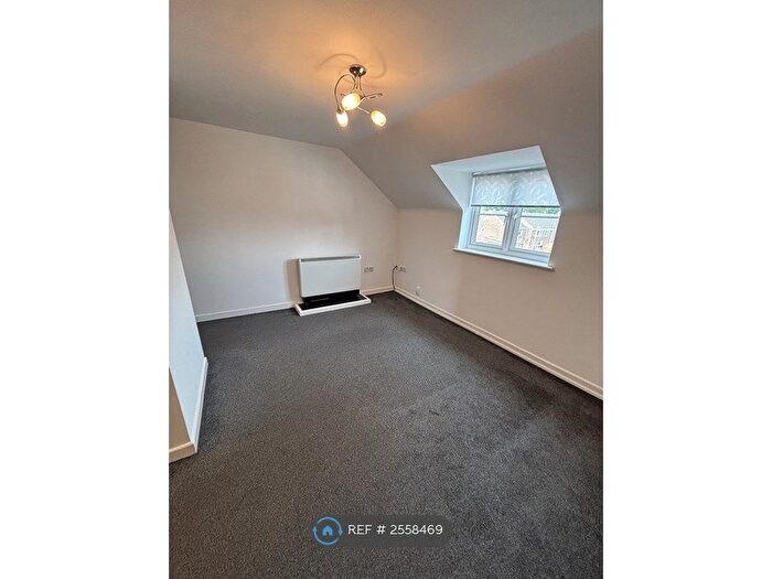 2 Bedroom Flat To Rent In St James Court, Darlington, DL1