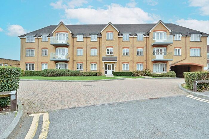 1 Bedroom Flat For Sale In Evolution, Watford, WD25
