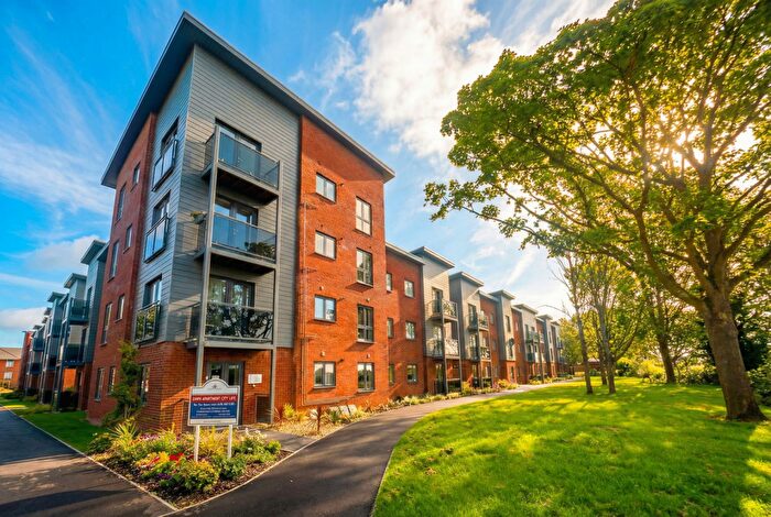 2 Bedroom Apartment For Sale In Newman Square, Shirley, B90