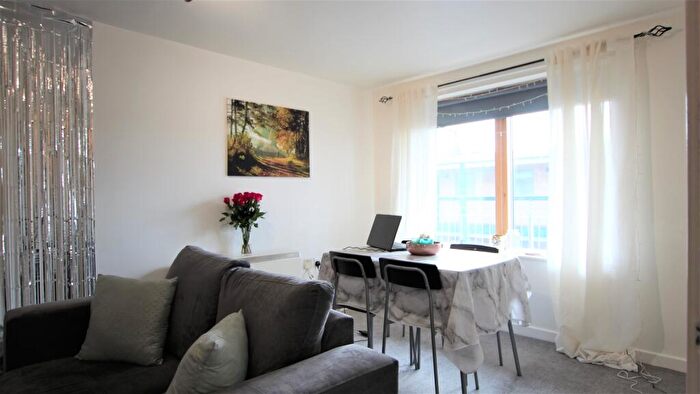 2 Bedroom Flat To Rent In Parrish View, City Centre, Newcastle Upon Tyne, NE1