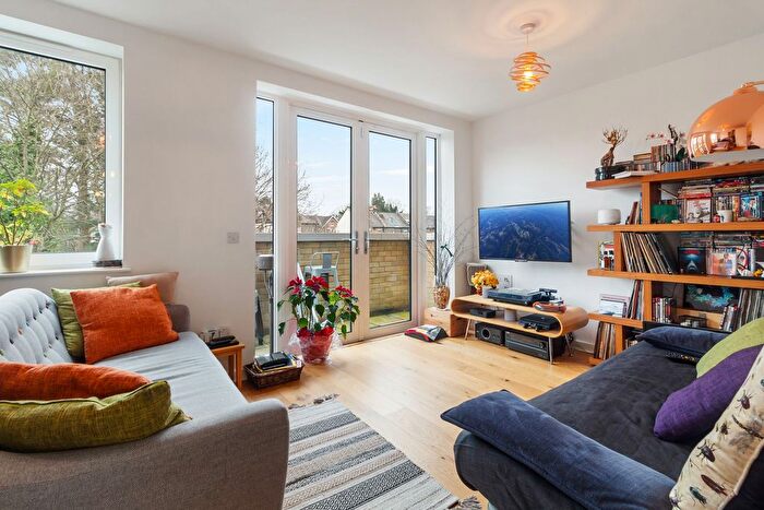 4 Bedroom Terraced House To Rent In Bathurst Square, London, N15