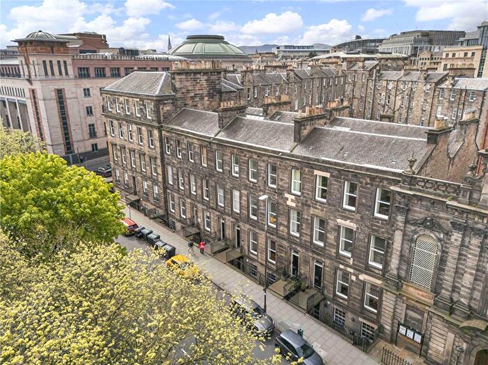 2 Bedroom Apartment For Sale In Castle Terrace, Edinburgh, Midlothian, EH1