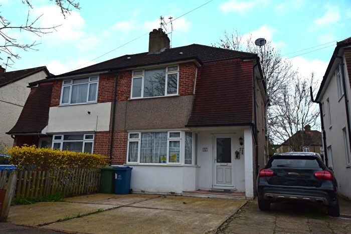 3 Bedroom Semi-detached House For Sale In Brook Drive, Harrow, HA1