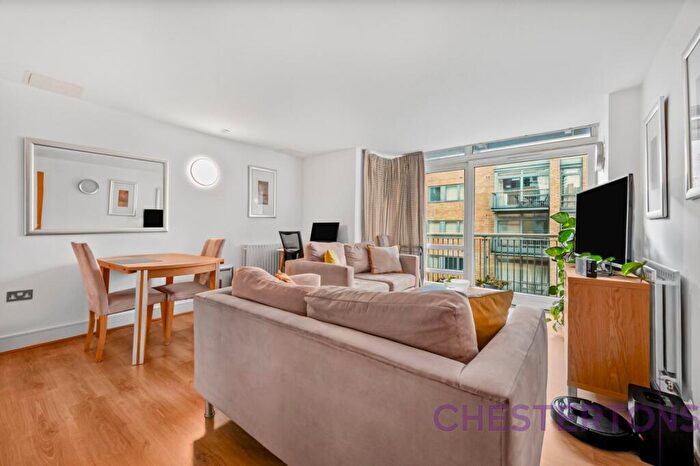 2 Bedroom Flat To Rent In Gainsborough House, Cassilis Road, E14