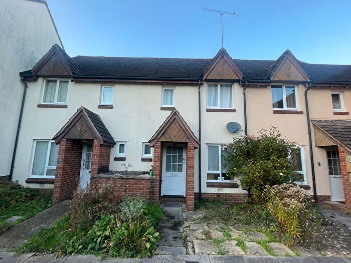 2 Bedroom Property To Rent In Causeway Close, Chippenham, SN15