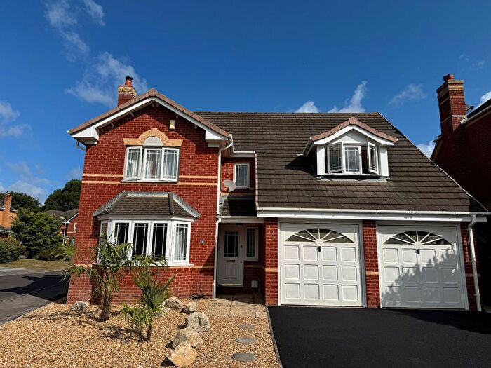 4 Bedroom Detached House For Sale In Bleriot Crescent, Whiteley, Fareham, PO15