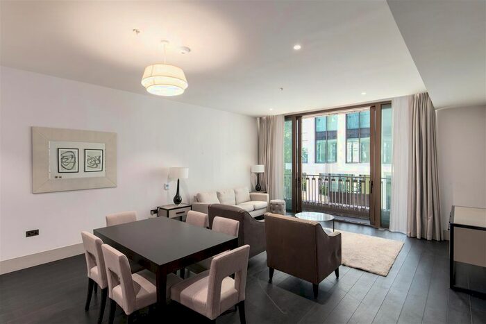1 Bedroom Flat For Sale In Victoria Street, Westminster, SW1H