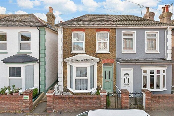 2 Bedroom Semi-Detached House For Sale In Beacon Road, Broadstairs, Kent, CT10
