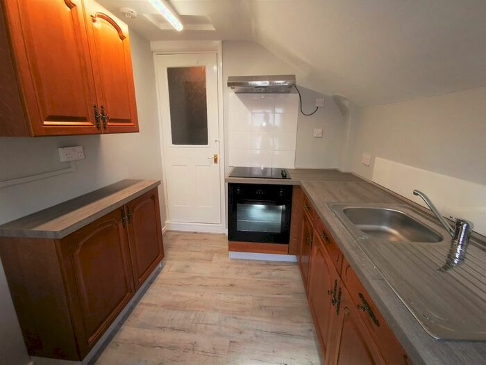 1 Bedroom Flat To Rent In Beaver Road, Ashford, TN23