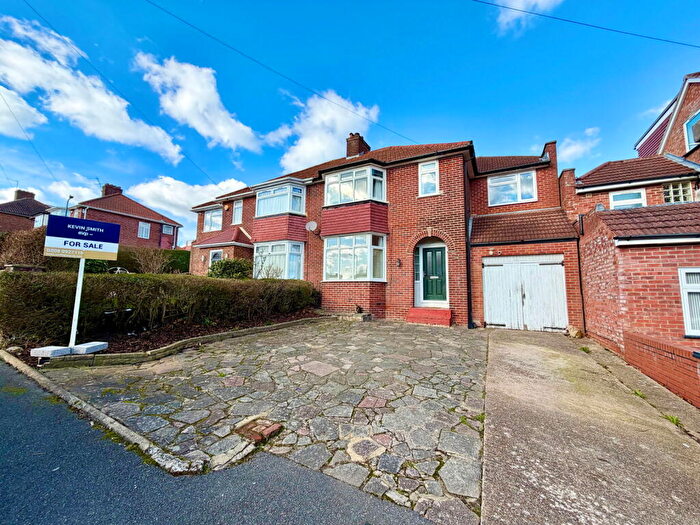 4 Bedroom Semi-Detached House For Sale In Lodore Gardens, Kingsbury, London, NW9