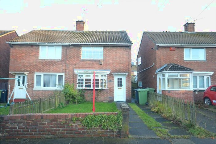 2 Bedroom Semi-Detached House To Rent In Avonmouth Square, Farringdon, Sunderland, SR3