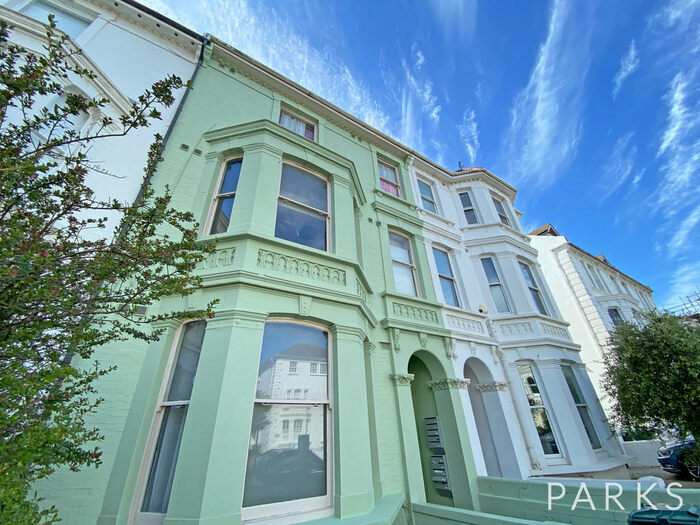 Flat To Rent In Westbourne Villas, Hove, BN3