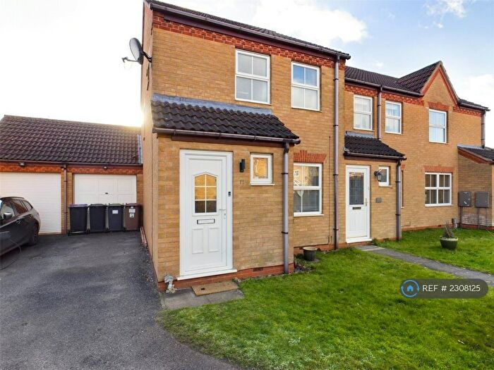 2 Bedroom Semi-Detached House To Rent In Gloucester Close, Bracebridge Heath, Lincoln, LN4