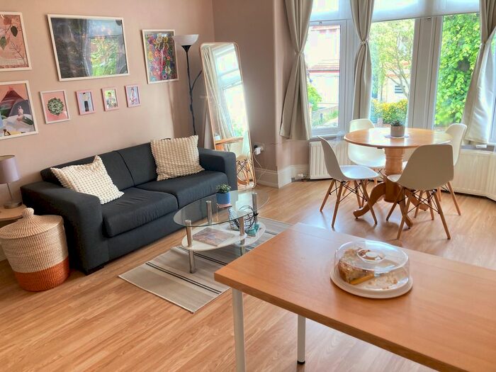 1 Bedroom Detached House To Rent In Very Near Hamilton Road Area, Ealing Broadway East, W5