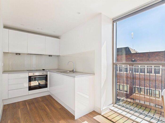 1 Bedroom Flat To Rent In Nation Way, City Centre, Liverpool, L1