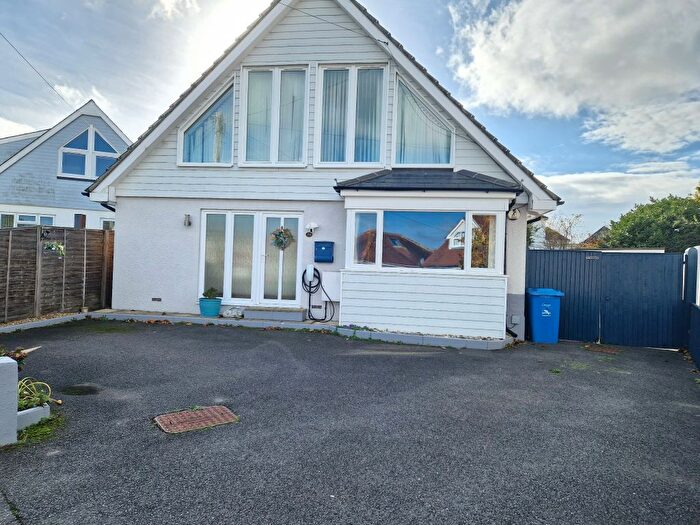 4 Bedroom Detached House To Rent In Denby Road, Poole, BH15