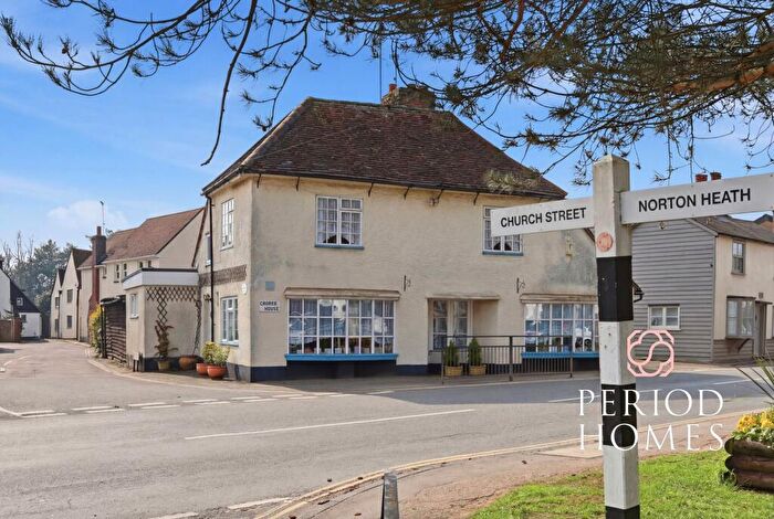 4 Bedroom Detached House For Sale In The Green, Blackmore, CM4