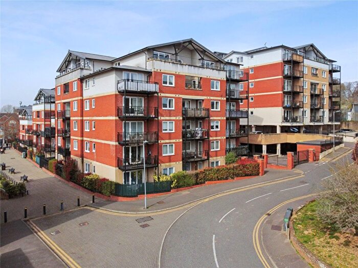 2 Bedroom Flat For Sale In Penn Place, Northway, Rickmansworth, Hertfordshire, WD3