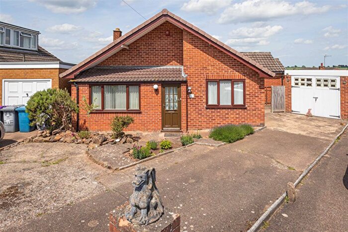 2 Bedroom Bungalow For Sale In Morton Gardens, Radcliffe-On-Trent, Nottingham, NG12