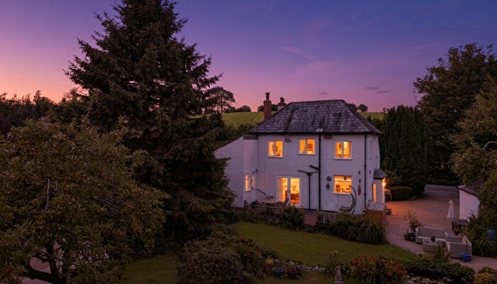 4 Bedroom Detached House For Sale In White Beck Lane, Priest Hutton, LA6