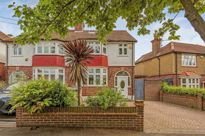 4 Bedroom Semi-Detached House To Rent In Woodland Gardens, Isleworth, TW7