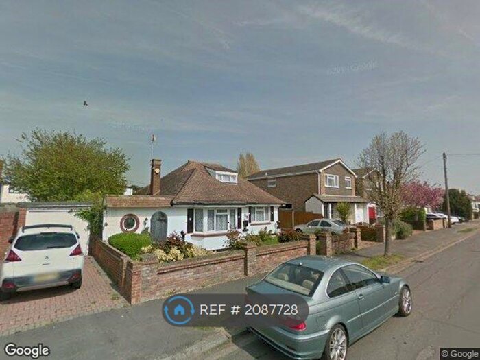 3 Bedroom Bungalow To Rent In Meynell Avenue, Canvey Island, SS8