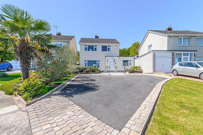 3 Bedroom Link Detached House For Sale In Greave Close, Wenvoe, CF5