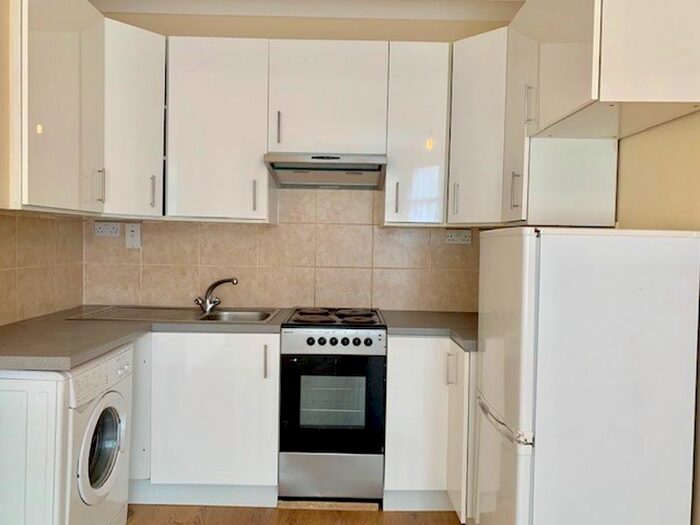 2 Bedroom Property To Rent In Norfolk Road, Enfield, EN3
