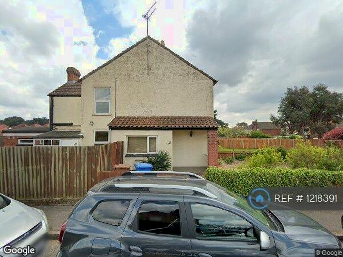 3 Bedroom Semi-Detached House To Rent In Malvern Close, Ipswich, IP3