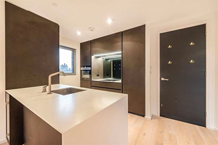 2 Bedroom Flat To Rent In East Road, London, N1