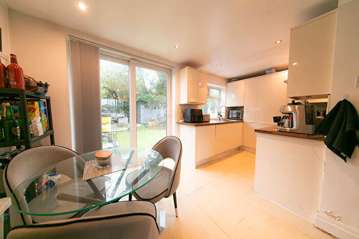 3 Bedroom Semi-Detached House For Sale In No., Compley Avenue, Poulton-le-Fylde, Lancs, FY6