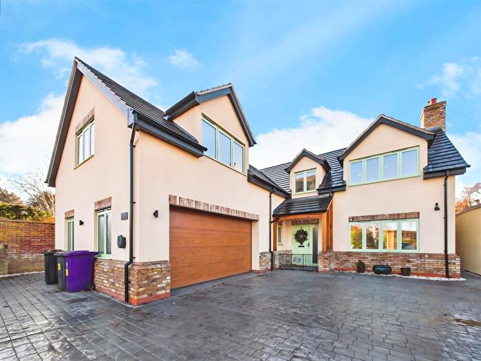 4 Bedroom House To Rent In London Road, Hitchin, Hertfordshire, SG4