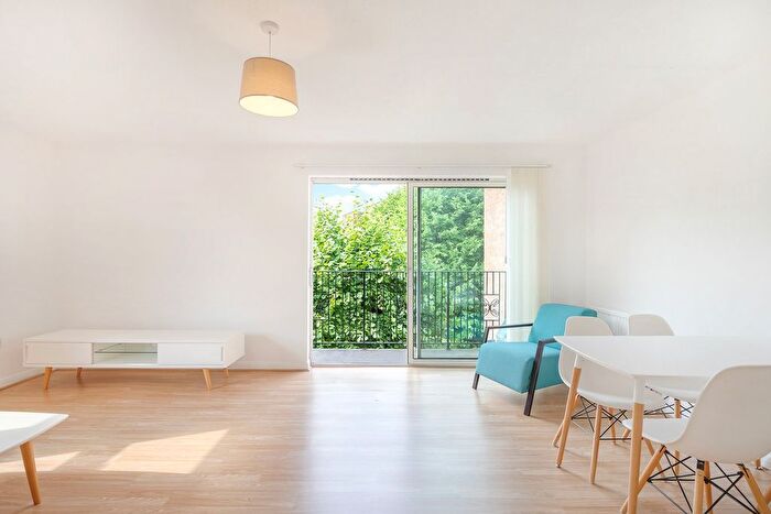 2 Bedroom Flat To Rent In Priory Road, Parsons Lodge, London, NW6