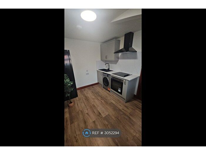 2 Bedroom Flat To Rent In Wellingborough, Wellingborough, NN8