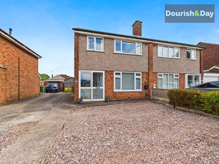 3 Bedroom Semi-Detached House For Sale In Torrington Avenue, Baswich, Stafford, ST17