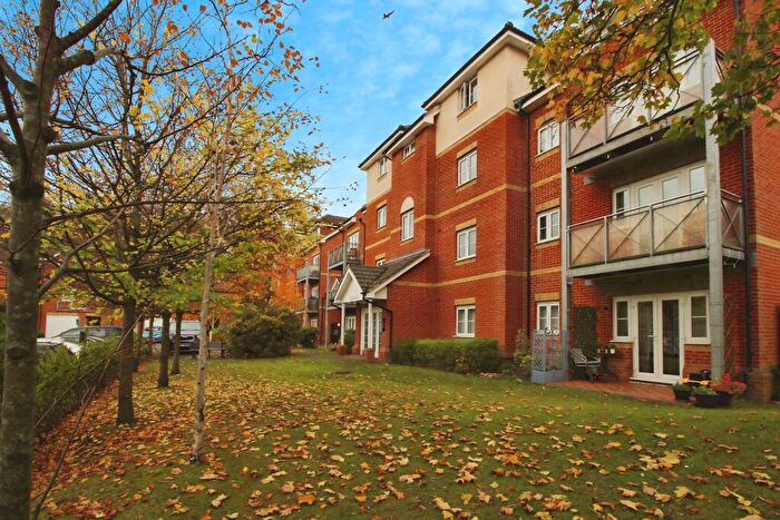 1 Bedroom Flat To Rent In Coopers Rise, High Wycombe, HP13