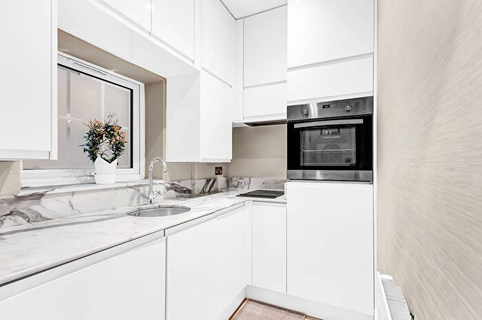 1 Bedroom Flat To Rent In Draycott Place, Chelsea, London, SW3