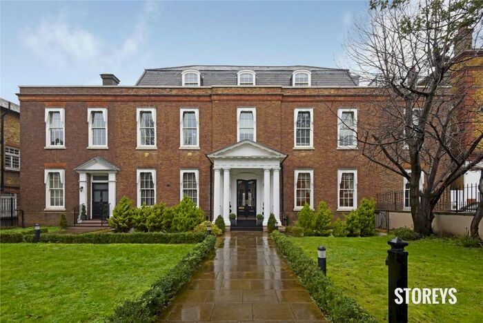 3 Bedroom Apartment To Rent In Mortlake High Street, Mortlake, SW14