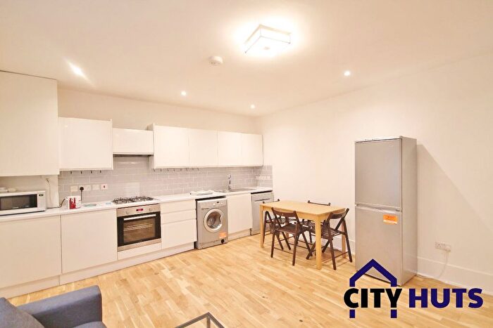 4 Bedroom Flat To Rent In Hillmarton Road, London, N7