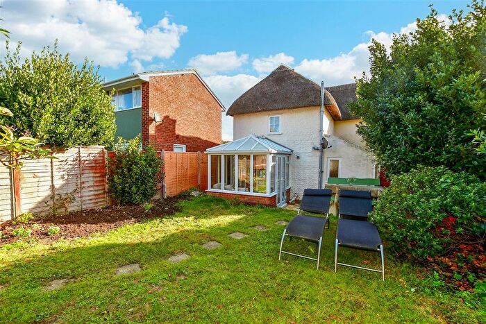 3 Bedroom Detached House For Sale In Albion Road, Selsey, Chichester, West Sussex, PO20