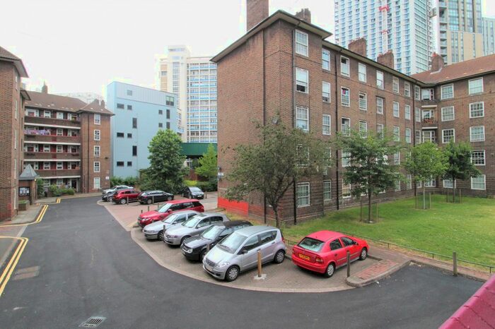 3 Bedroom Flat To Rent In Bath Terrace, Elephant &amp; Castle, SE1