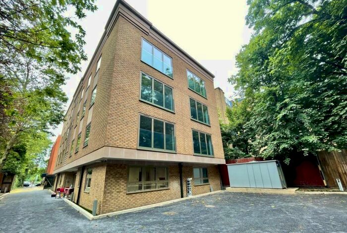 Studio To Rent In Kensington House, SL1